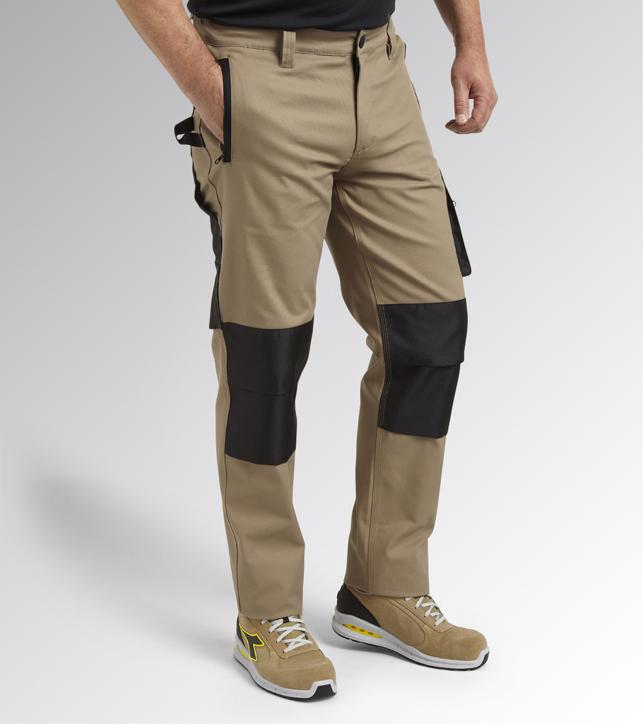 Pantaloni stretch performance