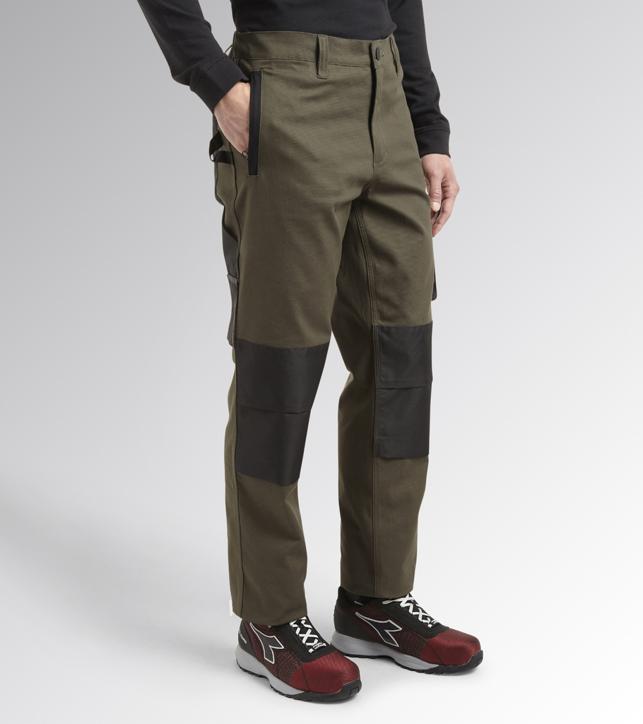 Pantaloni stretch performance